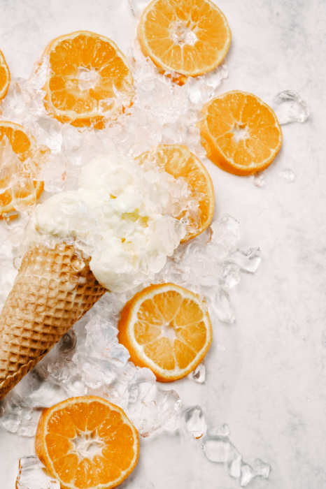 Foto de helado con naranja
